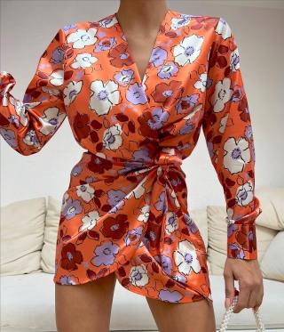 Дамска Лятна ефектна къса рокля прегърни ме