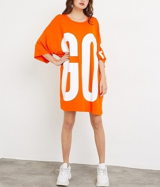 Дамска оранжева широка тениска GO