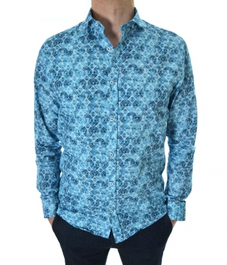 Мъжка синя риза с геометричен принт втален силует