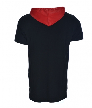 Мъжка Черна Тениска с Червена Качулка