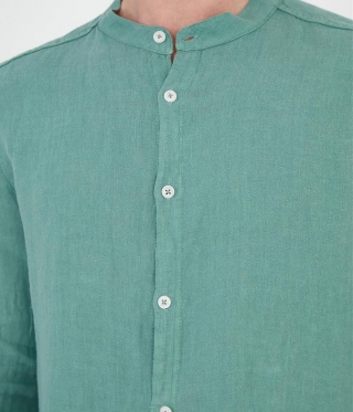 Мъжка зелена ленена риза с права яка