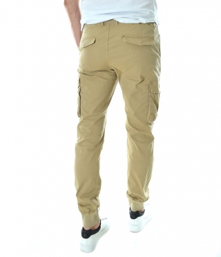 Мъжки бежов карго панталон с ластична талия